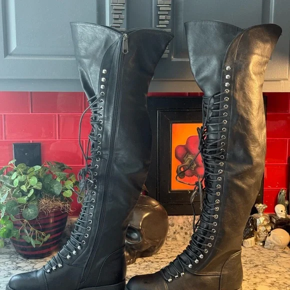 Mark & Maddux Travis-05 Black Lace-Up Over-the-Knee Combat Boots - Picture 2 of 7